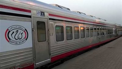 قطار الصعيد يدهس مُسنة خلال عبورها شريط السكة الحديد بسوهاج