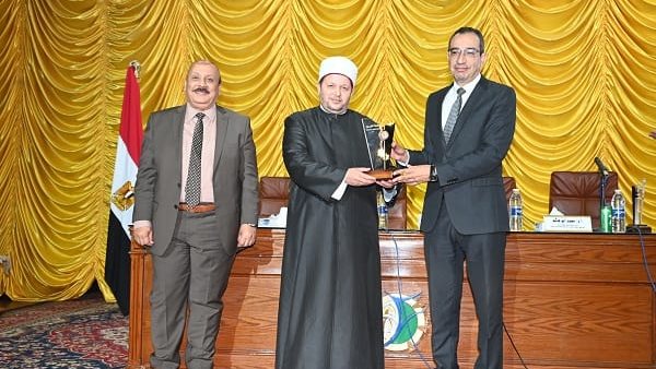 ندوة بجامعة الفيوم