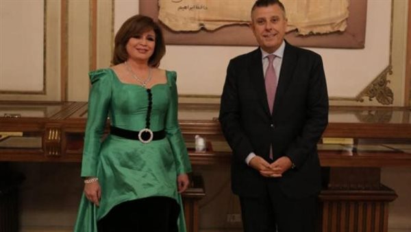 رئيس جامعة عين شمس