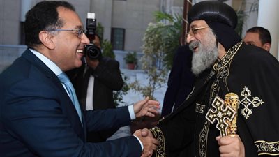 رئيس الوزراء يهنئ البابا تواضروس الثاني بعيد الميلاد المجيد