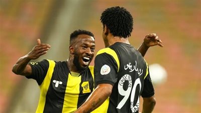 فهد المولد يشارك في التدريبات الجماعية استعدادا لمباراة الفيحاء في الدوري السعودي