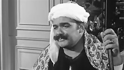 غياب نجوم الوسط الفني عن عزاء نجل الفنان الراحل محمد رضا | فيديو 