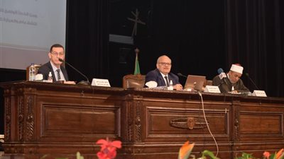 الخشت في محاضرة بجامعة القاهرة: تطوير الوعي بالدين له قنوات متعددة