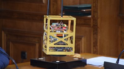 كلية الهندسة بحلوان تتسلم القمر الصناعي التعليمي من وكالة الفضاء المصرية