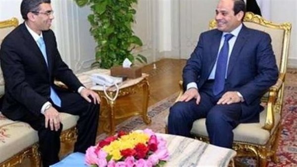 ياسر رزق مع الرئيس