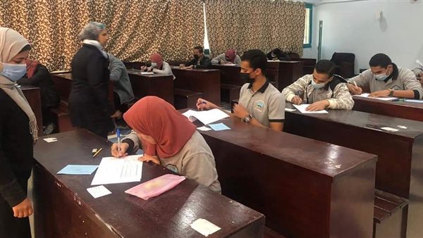 امتحانات معاهد التمريض