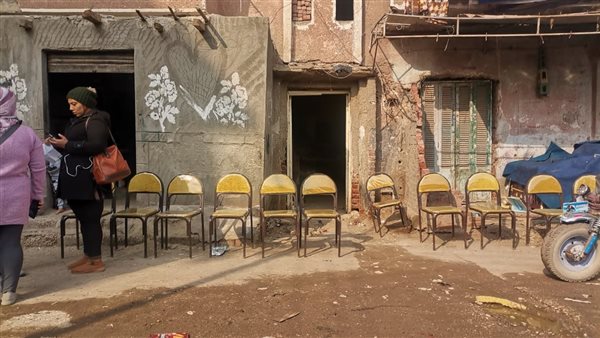 سرادق عزاء أمام منزل