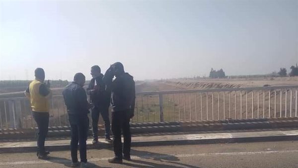 لجنة لإنشاء محور