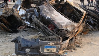 دم ونار وخراب بيوت.. تفحم 11 سيارة في حادث الدائري وحركة السيارات تعود مرة أخرى | صور 