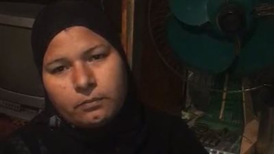 بث مباشر| سيدة تعول زوجها الكفيف وأبناءها الـ5 بإمبابة: نفسي في معاش أجهز بيه بنتي