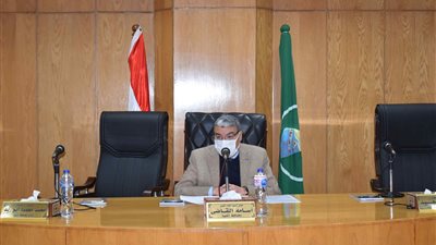 محافظ المنيا يوجه رؤساء المراكز بالتواصل مع المواطنين لحل المشكلات المطروحة