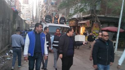 قبل عيد الميلاد.. حملات مكبرة للقضاء على الأسواق العشوائية بالإسكندرية │ صور