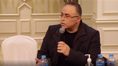 عمرو سمير عاطف: القنوات الإسرائيلية حاولت الاتصال بي.. وما يحدث في غزة يفوق كل الدراما 