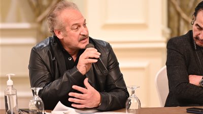 بعد استغاثته لإنقاذ مريض من بتر قدمه.. المخرج عمر زهران: فوجئت بوزير الصحة يتواصل معي لعلاج الحالة