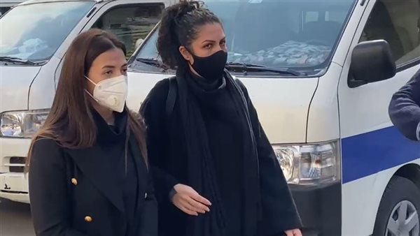 دنيا سمير غانم في