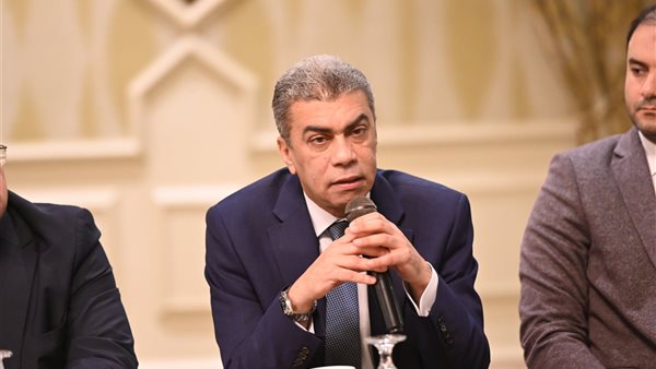 الكاتب الصحفي ياسر