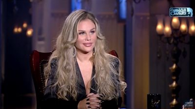 لو الراجل عنده نظر ليه يخونّي؟.. أبرز تصريحات نيكول سابا في برنامج حبر سري