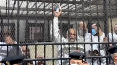 بث مباشر| لمحاكمته في قضية الآثار الكبرى.. أول ظهور لـ حسن راتب بملابس الحبس الاحتياطي