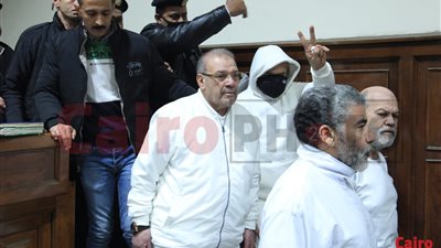 تفاصيل تأجيل محاكمة حسن راتب وعلاء حسانين وآخرين في قضية الآثار لـ 12 فبراير |فيديو