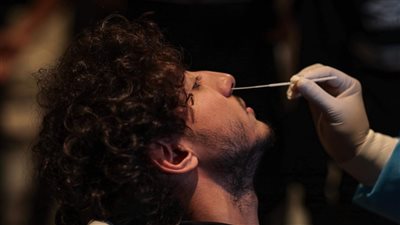 الأهلي يطمئن على سلامة لاعبيه والجهاز الفني بـ مسحة جديدة 