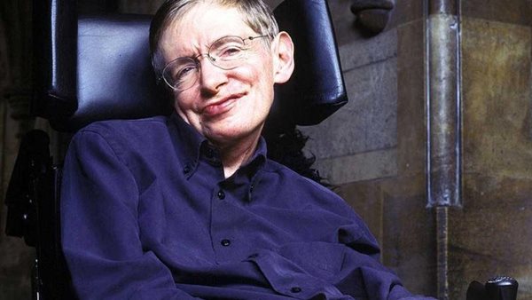 ستيفن هوكينج عالم