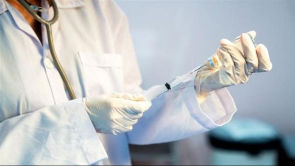 من لطاقم الطبي -