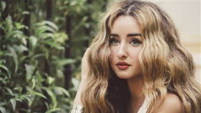 هنا الزاهد تنشر صورتها في عمر 6 سنوات.. والجمهور “قمر من صغرك”