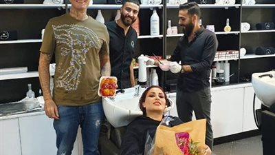 أحمد الفيشاوي يفاجئ زوجته.. والجمهور ينتقده: “فين بنتك من الدلع دا” (صور)