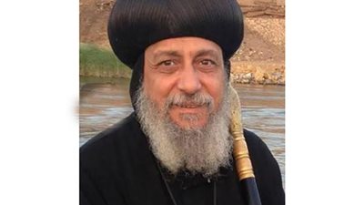 أسقف القوصية يجرد كاهن بسبب تورطه في أعمال لا  تليق بالكهنوت