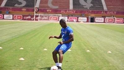 مالي تستدعي نجم الأهلي للمشاركة في مواجهة المنتخب الأولمبي