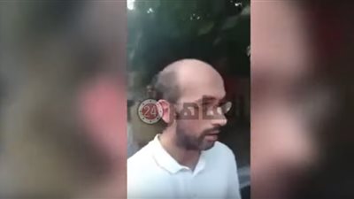 عاجل| استشهاد أمين شرطة على يد مهتز نفسيا بعد طعنه أمام نادى الجزيرة (فيديو)