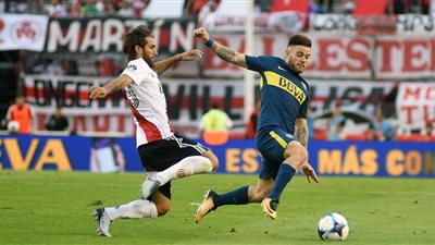 بوكا جونيور وريفر بليت “كلاسيكو الأرض”.. 5 بطاقات حمراء و9 صفراء فى مباراة ودية