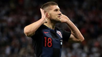 ميلان يقترب من التعاقد مع ريبيتش لاعب فرانكفورت الألماني