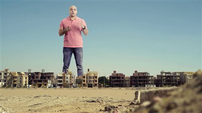 “مكنش لاقي شقة واتهامات له بالنصب”.. كيف تحول محمود عبد الشافي لإمبراطور العقارات في مصر؟ (صور وفيديو)