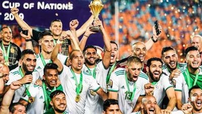 “كاف” يخصم 400 ألف دولار من مكافآت تتويج الجزائر بأمم إفريقيا