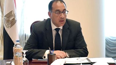 “مدبولي” يوجه بسرعة الانتهاء من جميع الإنشاءات لطرح المجمع الصناعي على المستثمرين بالمنيا