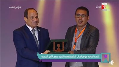 عمرو أديب يعلق على واقعة “صاحب عربية الحواديت”: عاوزين ترجعونا للبيروقراطية؟