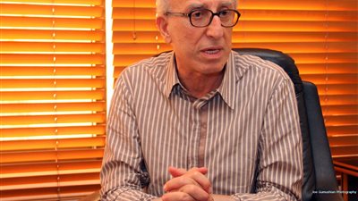 وفاة المخرج اللبناني سيمون أسمر عن عمر يناهز الـ76