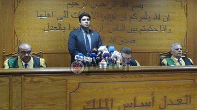 جلسة الحكم على ”بديع والبلتاجي والشاطر” وآخرين في التخابر مع حماس