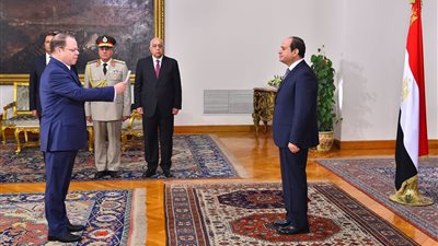 السيسي يشهد حلف اليمين الدستوري لـ”النائب العام” ورئيس مجلس الدولة