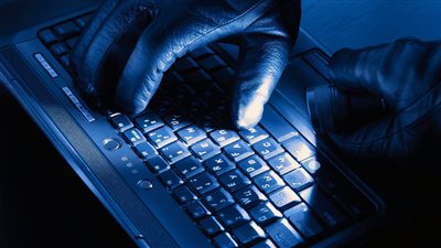 الداخلية: 108 قضية ابتزاز مادي ونصب على المواطنين عبر الإنترنت في أسبوع