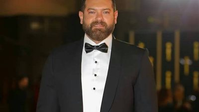 عمرو يوسف يظهر “بفورمة” استعدادًا لعمل فني جديد (صورة)