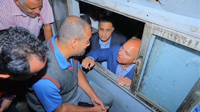 “السكة الحديد” تبدأ إصلاح عطل لوحة إشارات محطة بنها وتعتذر للركاب