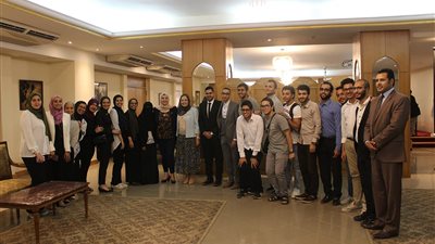 جامعة مصر للعلوم والتكنولوجيا تحتفل باليوم العالمي للصيادلة بمصنع تجريبي مجهز بأحدث التقنيات