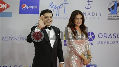 ظهور عبير السري زوجة محمد هنيدي في حفل ختام مهرجان الجونة السينمائي (صور وفيديو)