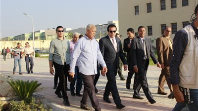 وزير التعليم العالي يتفقد مقر جامعة الدلتا التكنولوجية بقويسنا (صور)