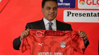 حسام البدري يحضر مباراة الأهلي والإنتاج الحربي