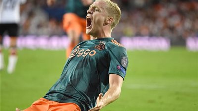 ليلة الأبطال| أياكس يهزم فالنسيا بثلاثية.. وتشيلسي يخطف ليل الفرنسي (فيديو)