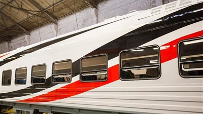 “النقل” تُصدر بيانًا بشأن ظهور علم مصر بـ”المقلوب” على عربة القطارات الروسية الجديدة