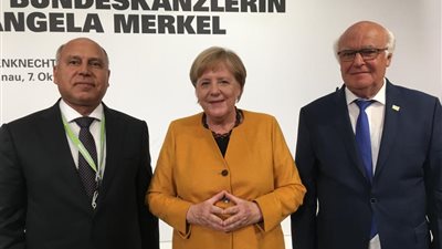 وزير النقل: الحكومة المصرية تقدر دعم شركة “هرنكنشت” في تنفيذ مشروع إنشاء 5 أنفاق أسفل قناة السويس